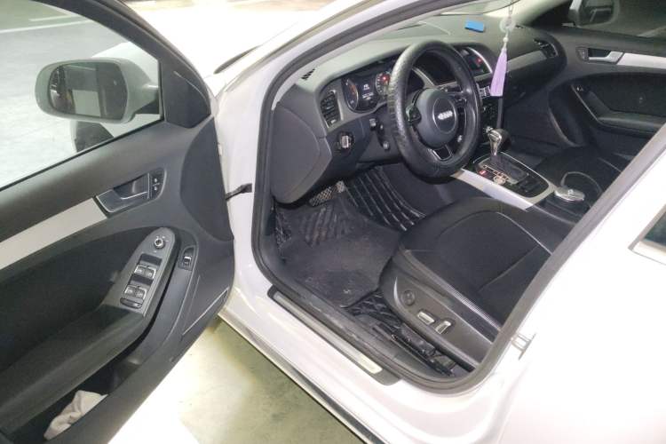 Used Audi A4L 2016 35 TFSI Collector's Edition Automatic Standard Model