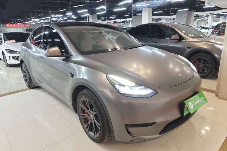 Used Tesla Model Y 2023 Rear-Wheel-Drive Version
