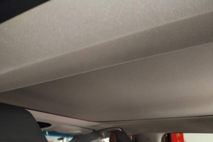 Used Toyota Venza 2022 2.0L CVT Four-Wheel Drive Supreme Edition Headliner