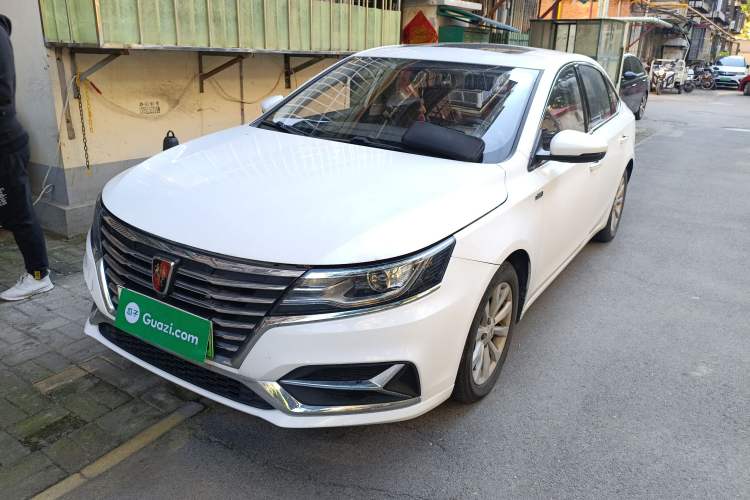 Used Roewe i6 New Energy 2017 45T Hybrid Connect & Smart Enjoyment Edition