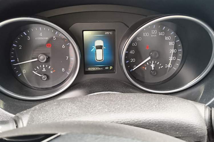 Used Haval H6 Coupe 2017 Red Label 2.0T Automatic Two-Wheel Drive Prestige Model