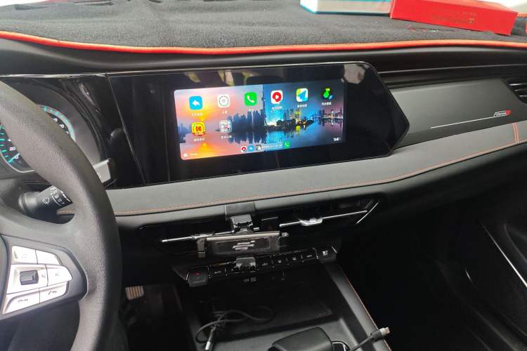 Used CHANGAN OSHAN X7 PLUS 2022 1.5T Blue Whale Edition Automatic Luxury 7-Seater Audio And AC Panel