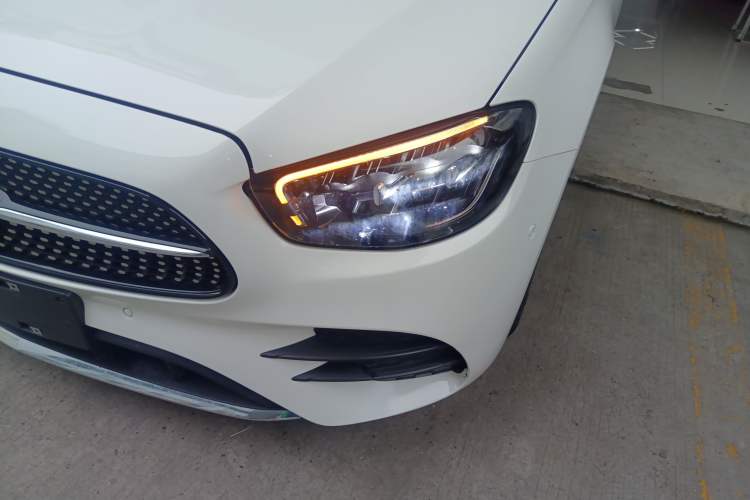 Used Mercedes-Benz E-Class 2023 Restyled E 300 L Sporty and Stylish Edition Left Front Headlight