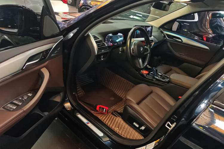 Used BMW iX3 2022 Leading Type Driver Seat