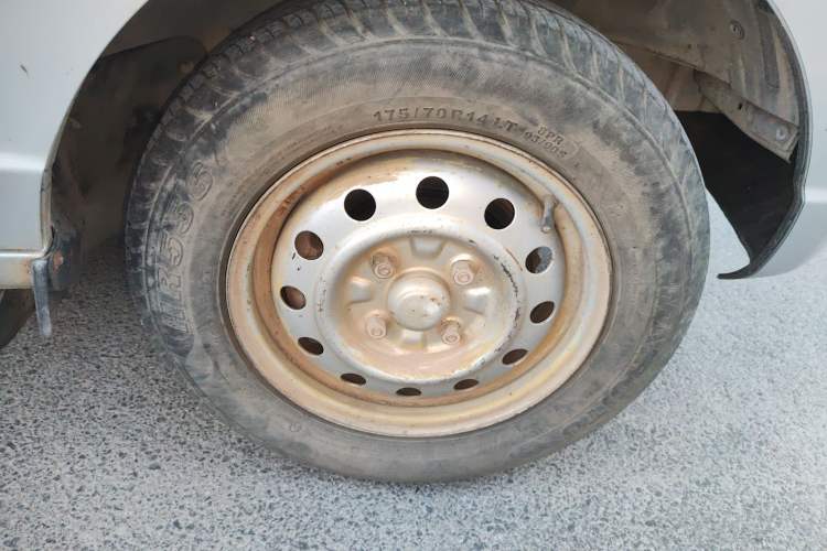 Used Wuling Rongguang 2014 1.2L S Base Model
