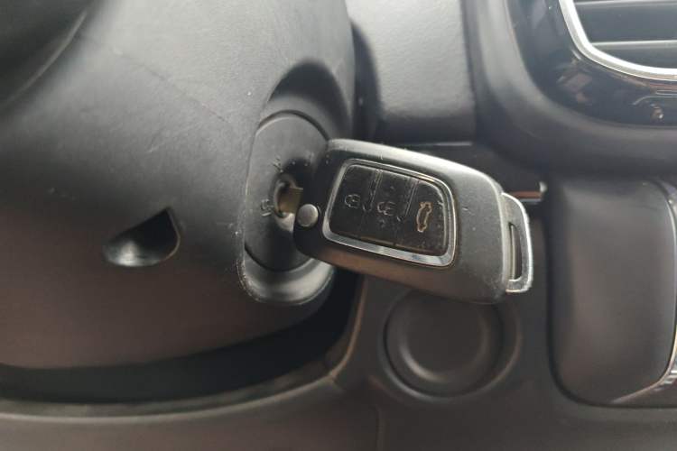 Used Dongfeng Aeolus AX4 2017 1.6L DCT Trendy Style
