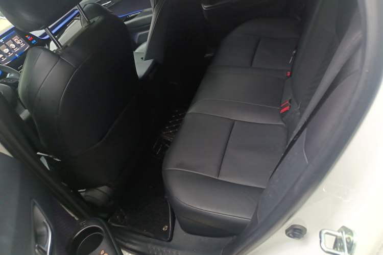 Used Toyota IZOA 2018 2.0L Yichi Edition China V Standard