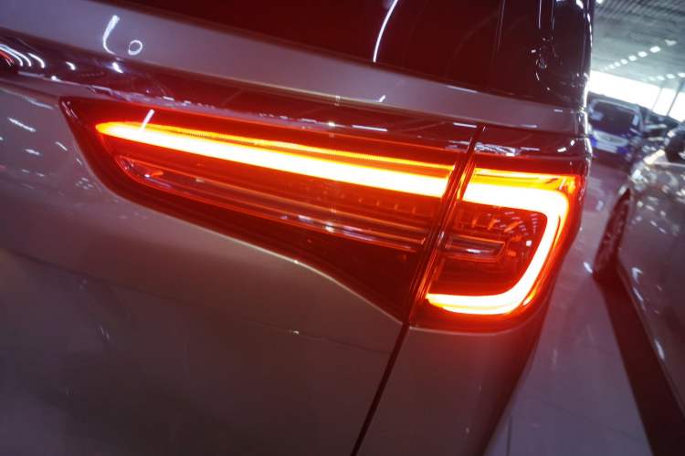 Used Buick GL8 2023 ES Lu Zun Luxury Model
