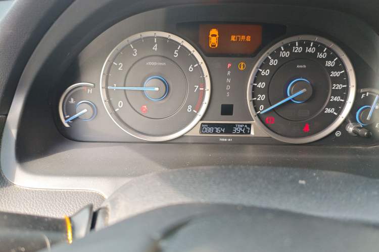 Used Honda Crosstour 2014 3.0L AWD Prestige Navigation Edition Odometer Close Up