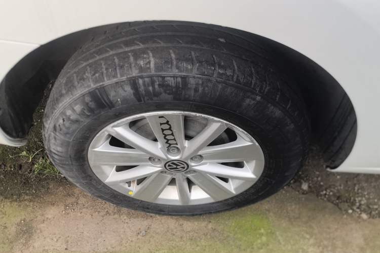 Used Volkswagen Santana 2019 1.5L Manual Fashion Edition China VI Standard Right Rear Wheel Hub
