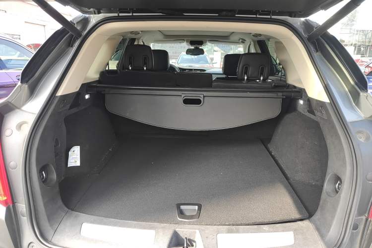 Used Cadillac XT5 2018 25T Luxury Model