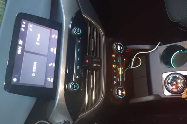 Used Ford Focus 2019 Hatchback 1.5L Automatic Trendy Version China VI Standard
