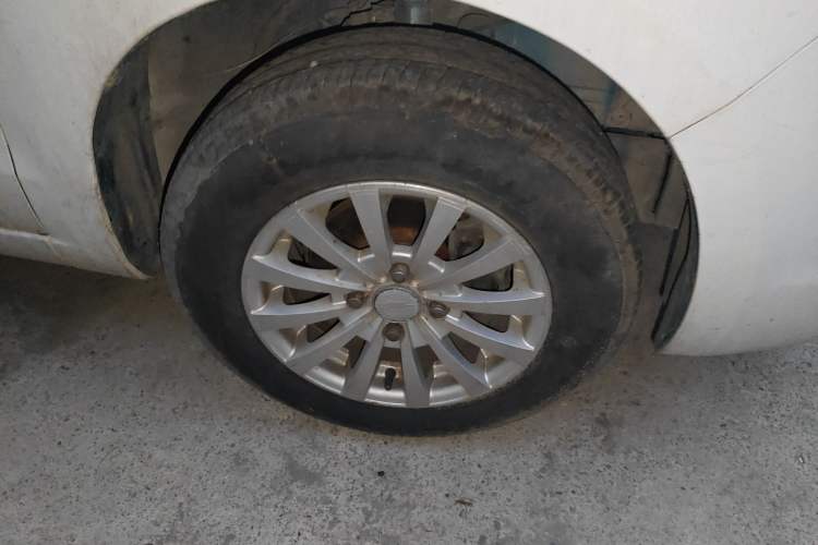 Used Chevrolet Sail 2013 Sedan 1.2L Manual Fashionable Happiness Edition