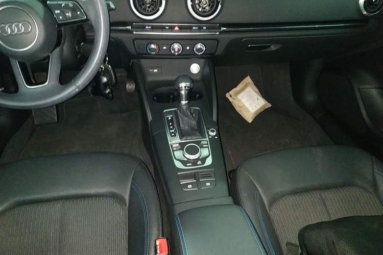 Used Audi A3 2020 Limousine 35 TFSI Fashion Edition China VI Emission Standard