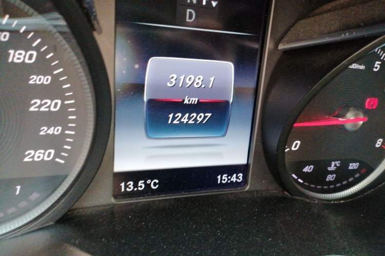 Used Mercedes-Benz V-Class 2016 V 260 L Prestige Extended Edition
