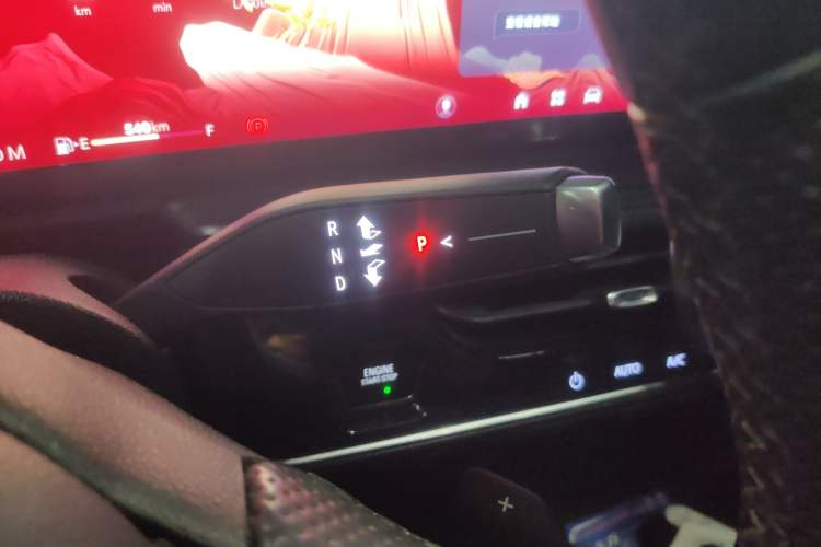 Used Buick LaCrosse 2023 28T Prestige Edition Gear Lever