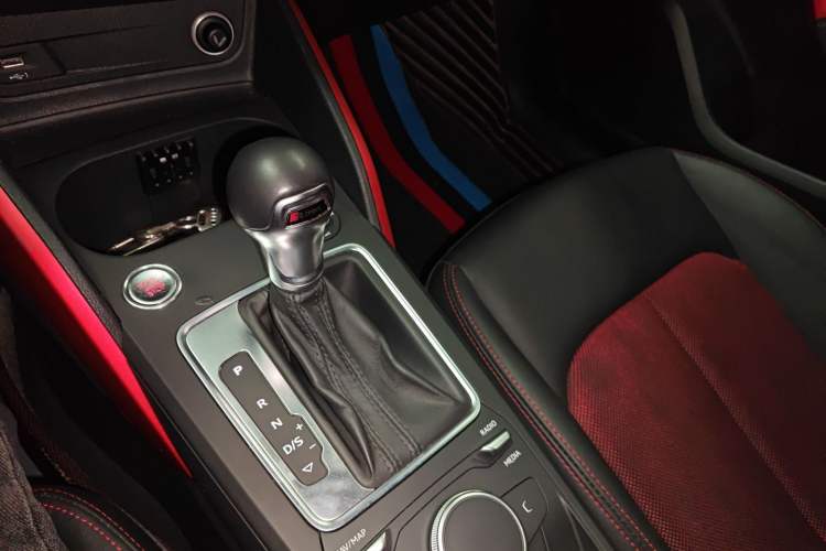 Used Audi Q2L 2018 35 TFSI Fashion Dynamic Version China VI Emission Standard
