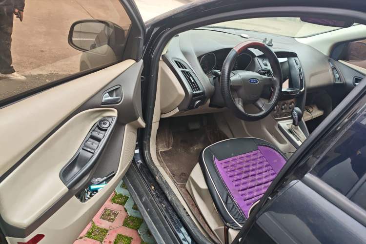 Used Ford Focus 2012 Sedan 1.6L Automatic Comfort Model