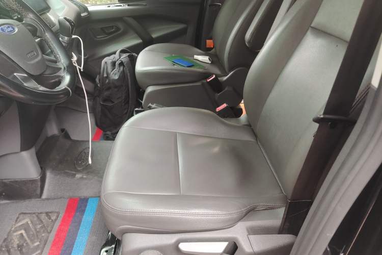 Used Ford Transit 2021 2.0T Diesel Manual Advanced Commercial Traveler Mid-Chassis Mid-Roof 9-Seater China VI