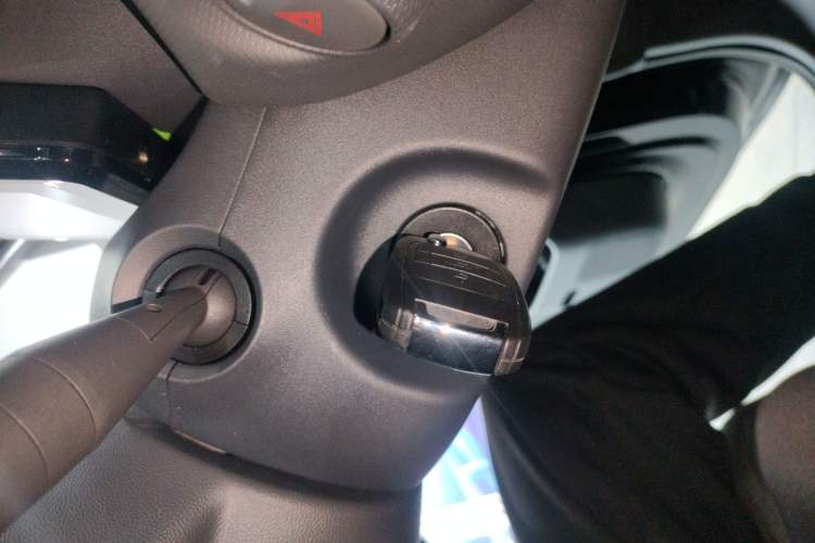 Used Wuling Zhiguang New Energy 2025 Model 305km Ambitious Edition