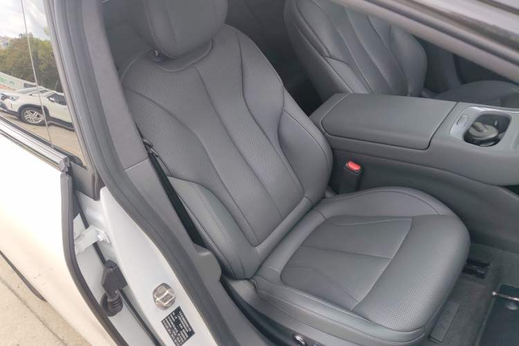 Used XPeng P7+ 2024 Long-Range Max Right Front Seat