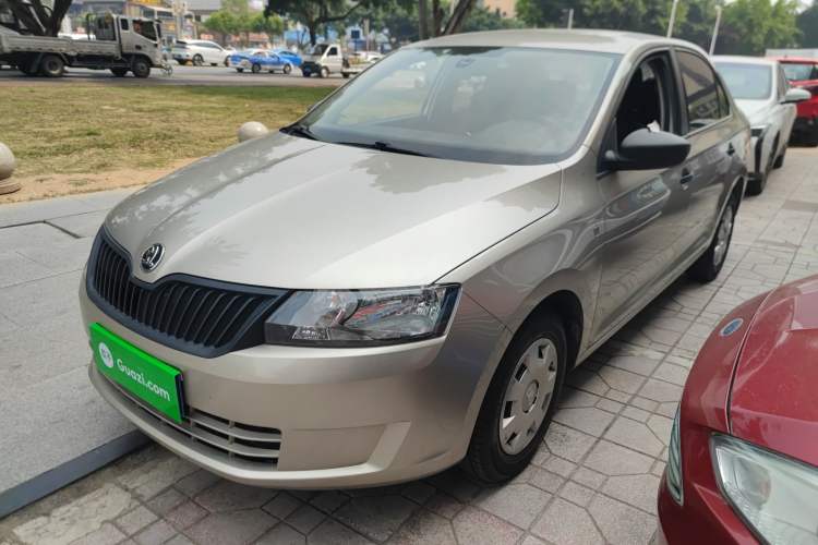 Used Skoda Rapid 2016 1.4L Manual Front-Wheel Drive Model