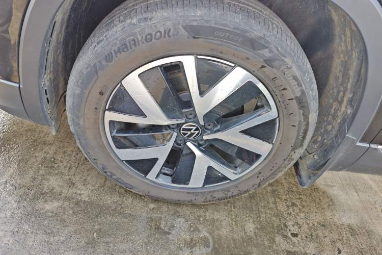 Used Volkswagen Tayron 2023 280TSI Two-Wheel-Drive Luxury Plus Advanced Version Exterior 4