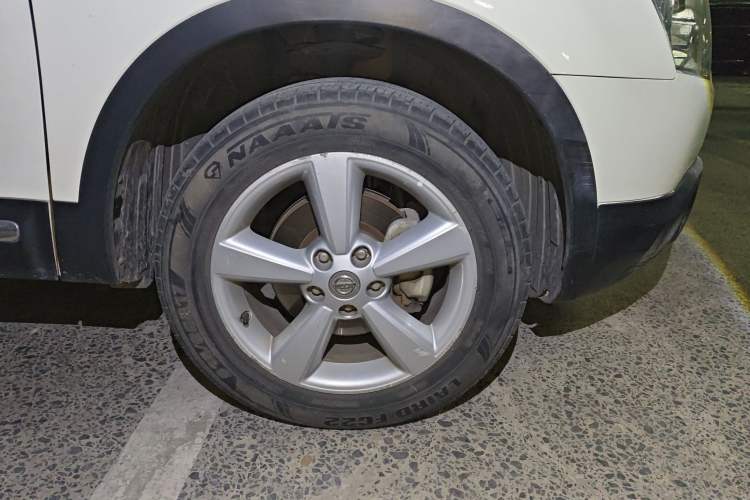 Used Nissan Qashqai 2012 2.0 XV LE CVT 2WD Right Front Wheel Hub