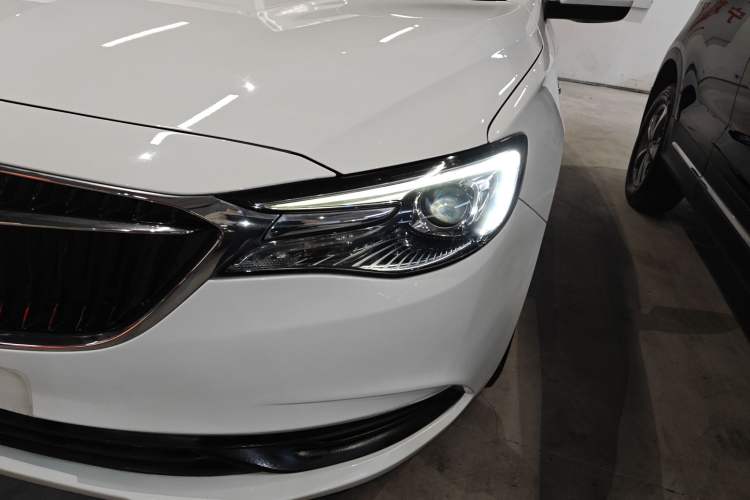 Used Buick Excelle GX 2018 15T Dual-Clutch Elite Model
