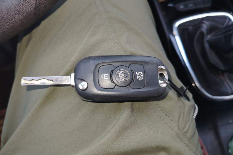 Used Buick Excelle 2018 15N Manual Elite Version
