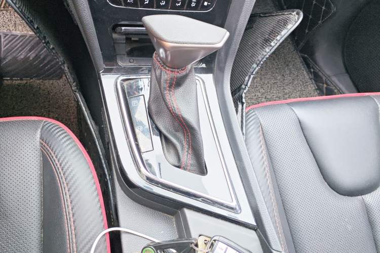 Used Venucia D60 2018 1.6L CVT Smart Connect Luxury Edition