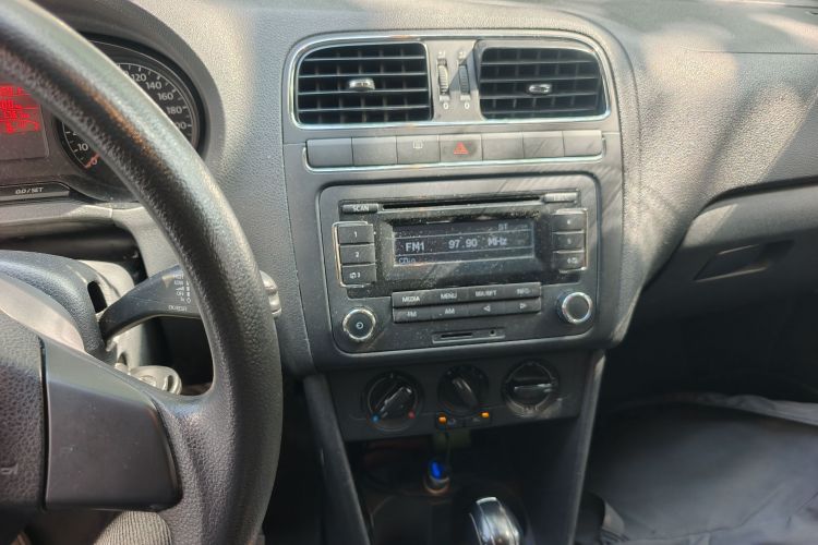 Used Volkswagen Polo 2011 1.4L Automatic ZhiShang Version