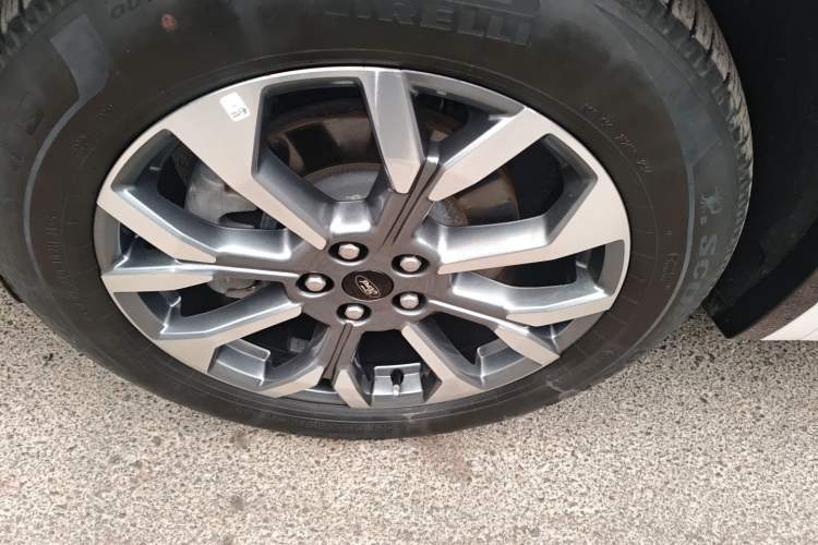 Used Ford Edge 2023 Ford Explorer L 2.0T EcoBoost Four-Wheel Drive 7-Seater Supreme Model
