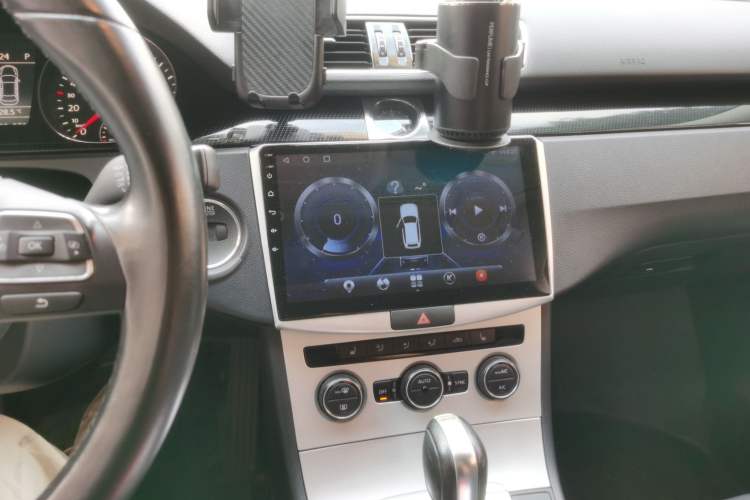 Used Volkswagen Magotan 2015 Facelift 1.8TSI Luxury Model Audio And AC Panel