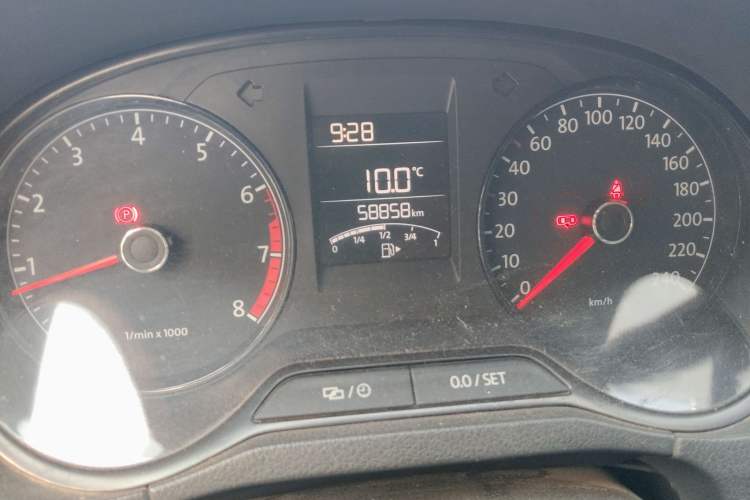 Used Volkswagen Polo 2014 1.4L Manual Fashion Edition