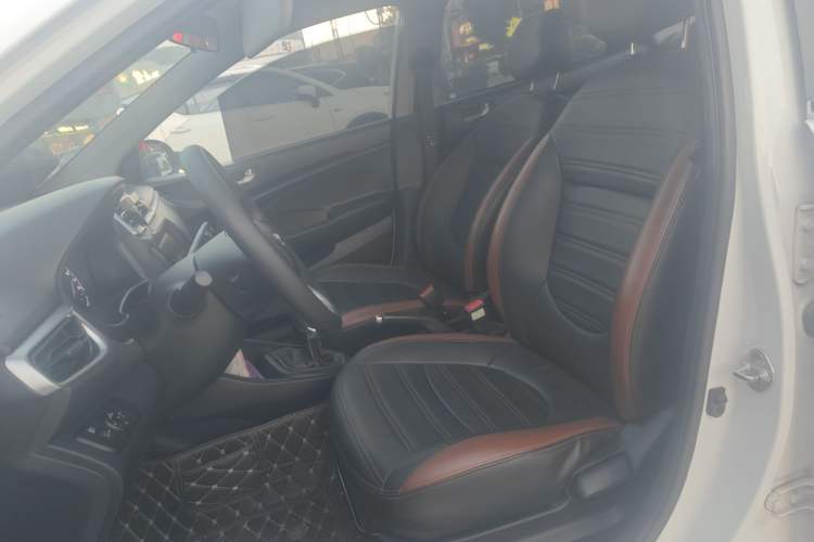 Used Hyundai Verna (older generation) 2017 1.4L Manual Refreshed Version China V Standard
