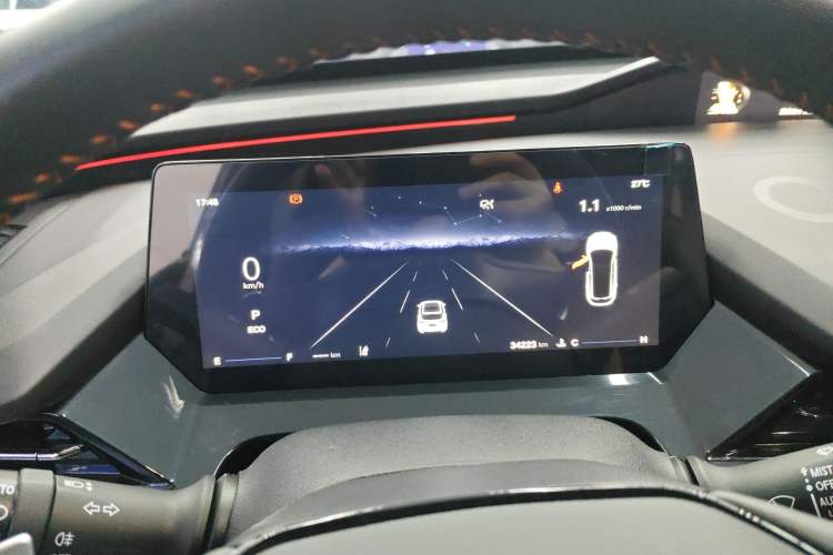 Used CHANGAN OSHAN Z6 2023 Blue Whale 1.5T DCT Smart Edition Instrument Cluster