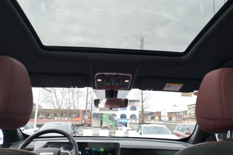 Used JETOUR X70 PLUS 2024 Champion Edition 1.5T DCT Champion PRO 5-Seater
