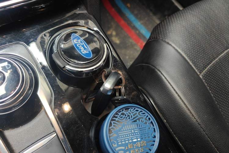 Used Ford Escape 2024 EcoBoost 245 Two-Wheel-Drive Titanium Edition Vehicle Key