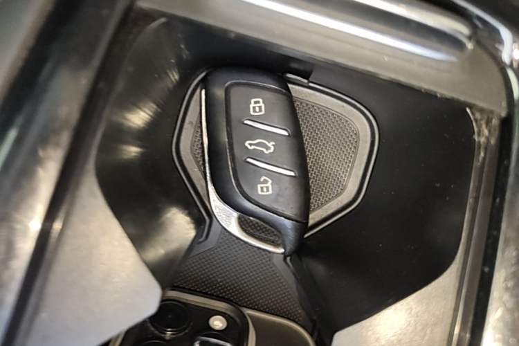 Used Roewe RX3 2021 PRO 1.6L CVT Elite Model Vehicle Key