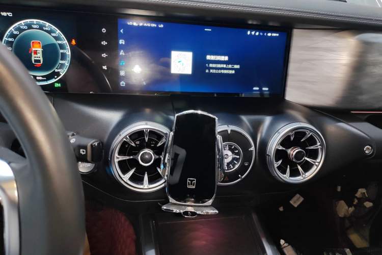 Used Tank 300 2021 Off-Road Edition 2.0T Conqueror Audio And AC Panel