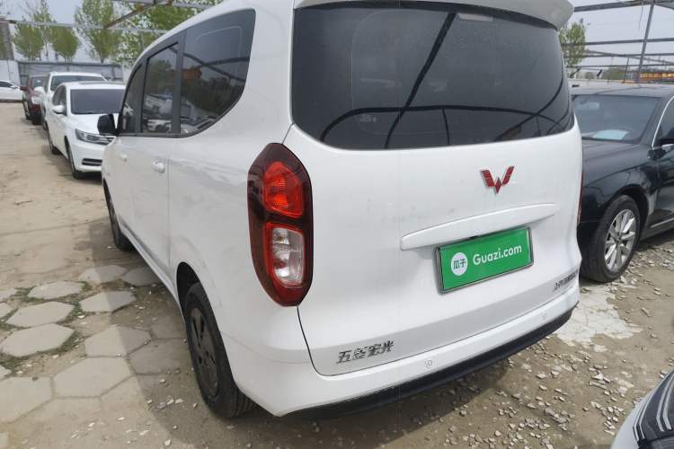 Used Wuling Hongguang New Energy 2025 Extended-Range Hybrid 50KM Comfort Version Exterior 2