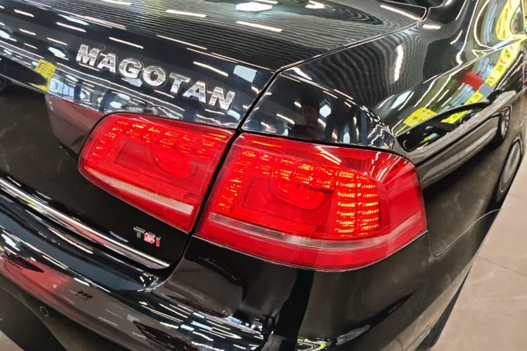 Used Volkswagen Magotan 2015 1.8TSI Luxury Model