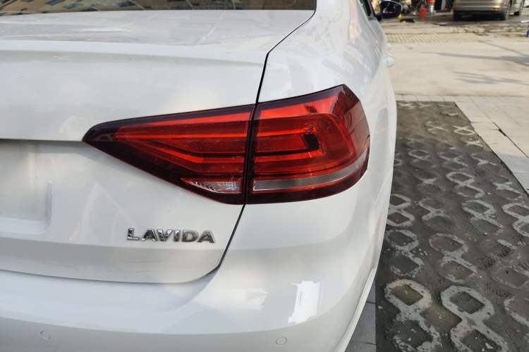 Used Volkswagen Lavida 2019 Lavida Start 1.5L Automatic Trendy Version China VI Standard