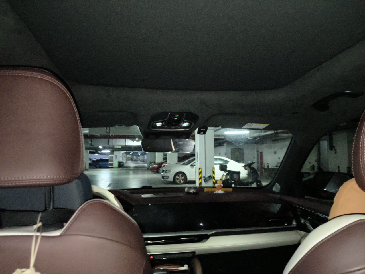 Geely Auto Monjaro L 2023 2.0TD High-Power Automatic Two-Wheel Drive Flagship Version — снимка 15