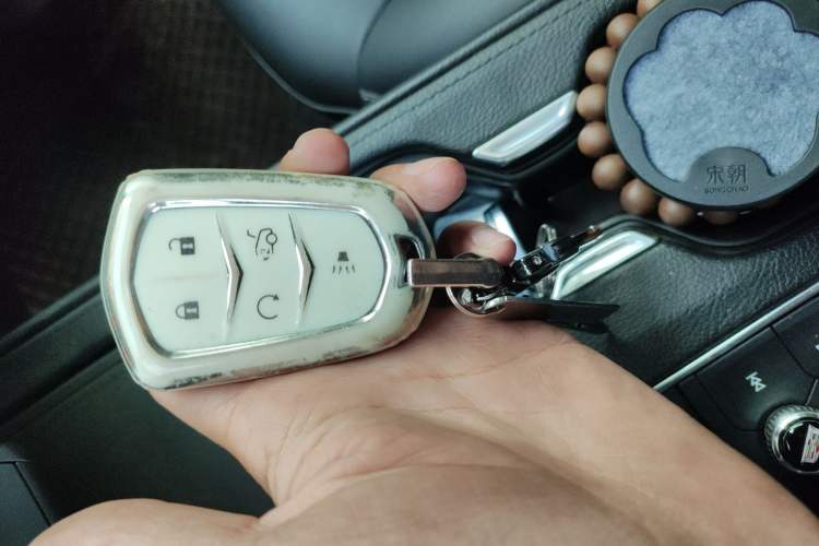 Used Cadillac XT4 2021 28T Two-Wheel Drive Tech Edition