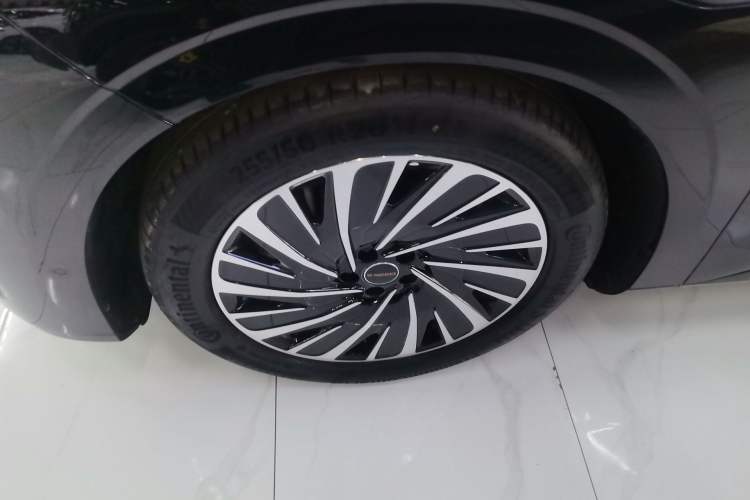 Used EXEED Star Era ET 2025 Extended-Range 240 Max All-Wheel Drive Urban Advanced Driver Assistance Left Front Wheel Hub