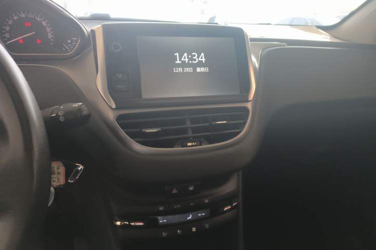 Used Peugeot 2008 2014 1.6L Automatic Fashion Edition
