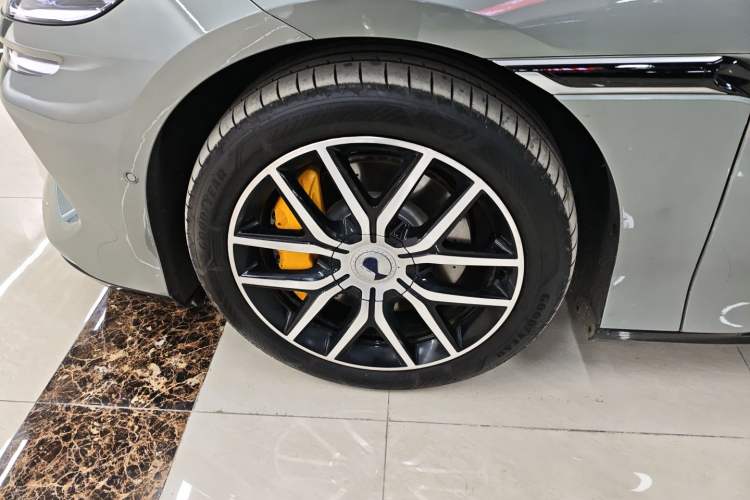 Used Denza Z9GT 2024 1100 Four-Wheel Drive Max Edition