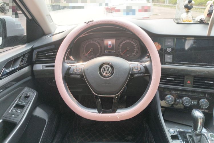 Used Volkswagen Bora 2019 Revised 1.5L Automatic Luxury Version China VI Standard Steering Wheel